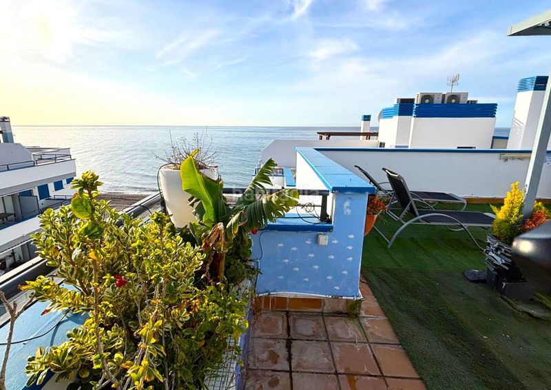 Foto 4c96e23c-081f-4926-a317-d9d7ccd25151. Àtic amb aparcament a El Peñoncillo Torrox