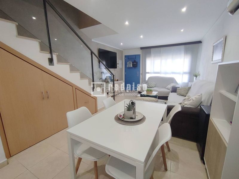 Foto d9999b45-6859-4fef-88a0-c3cf5df92d83. Casa con piscina in Playa-Ben Afeli Almazora / Almassora