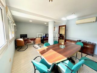 Bureau à Casco Histórico. Dos oficinas unidas en el centro