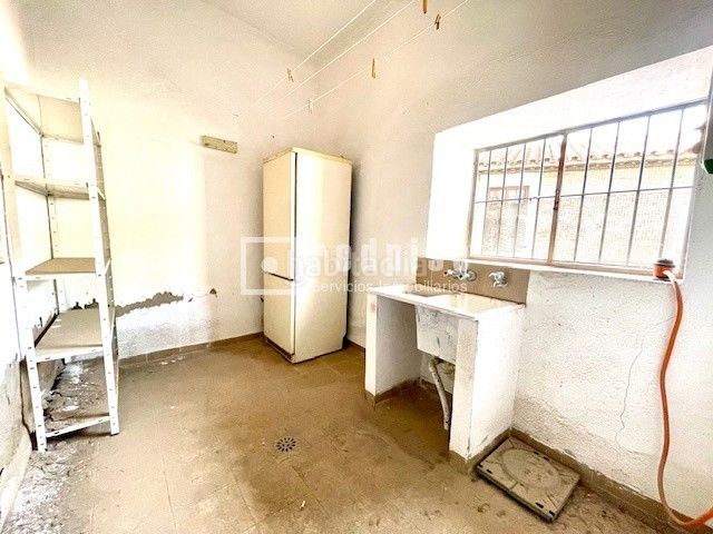 Foto 06a0d832-f510-4b46-8e2d-4c1218a7522d. Casa edificio con 2 pisos en Borriol