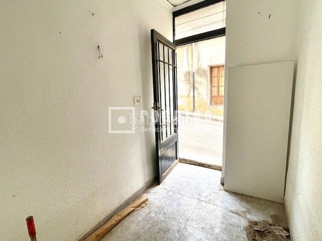 Foto 2bf86c6c-db54-43b0-b0bb-37ee167f1196. Casa edificio con 2 pisos en Borriol