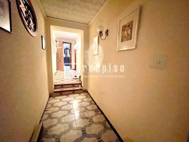 Foto d2f63399-81cf-41fa-911e-94cbe32ade28. Casa edificio con 2 pisos en Borriol