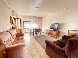 Location Appartement à Estación - Universidad. Alquiler para estudiantes