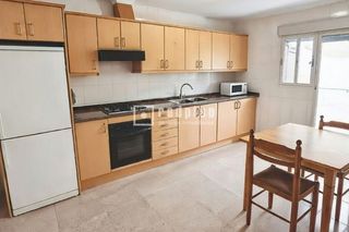 Casa en Plaza Donoso Cort�s - Avenida Magdalena. Casa en zona norte