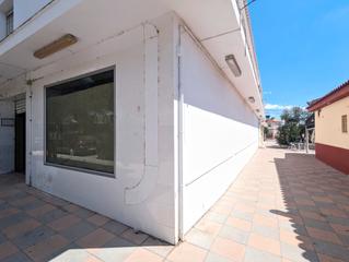 Local Comercial en Calle del Clavo 8
