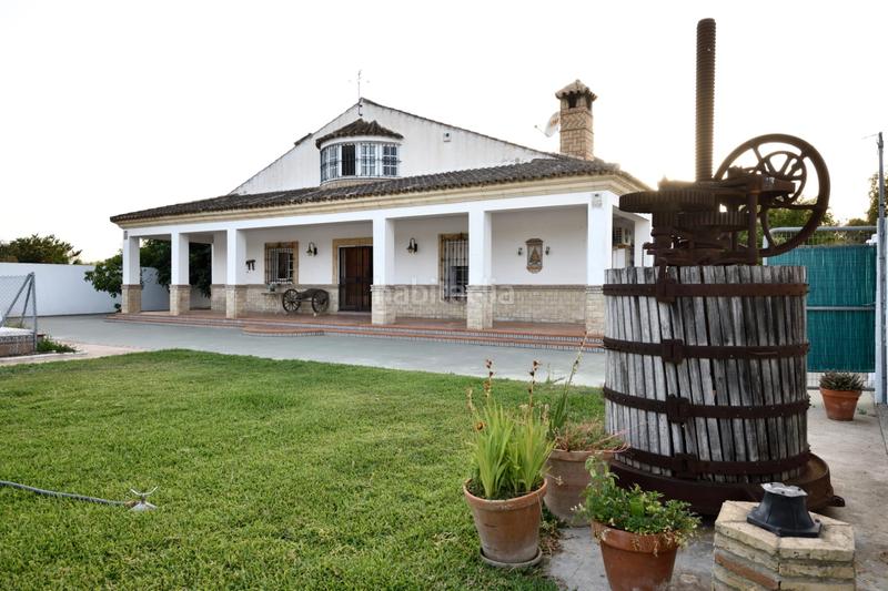 Foto 01524089-0d40-4dd0-a811-07c4e787da0e. Chalet mit parking pool in Cuatro Pinos - El Carmen Puerto de Santa María (El)