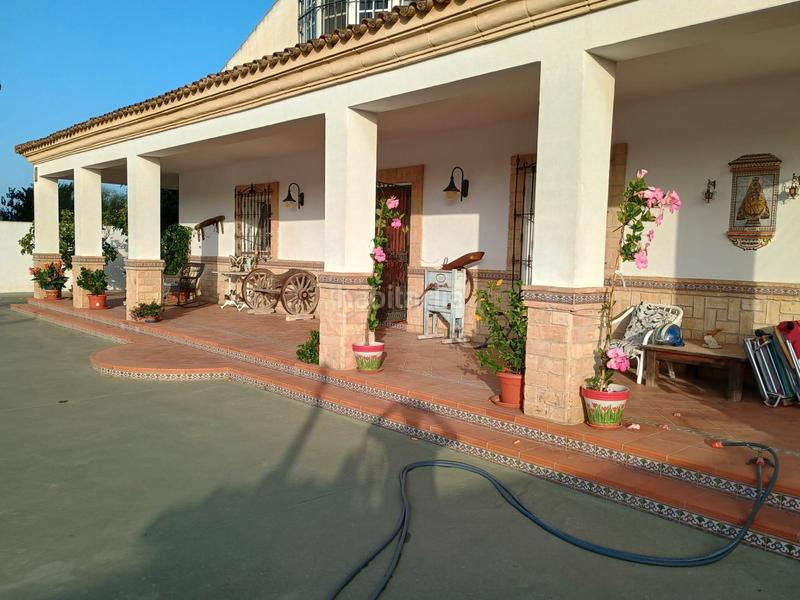 Foto 13fdf665-cc12-414e-82e1-8efc11c893de. Chalet mit parking pool in Cuatro Pinos - El Carmen Puerto de Santa María (El)