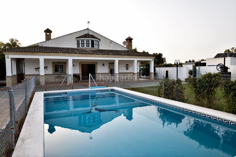 Foto 84e3f464-2d2e-4288-b80f-bfc486949761. Chalet mit parking pool in Cuatro Pinos - El Carmen Puerto de Santa María (El)