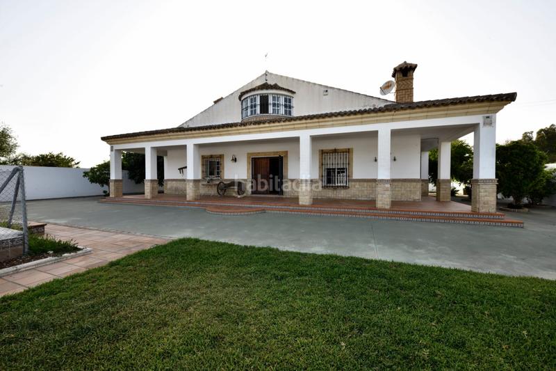 Foto 97f5606b-8259-406a-8e39-b57f0eecb1dc. Chalet mit parking pool in Cuatro Pinos - El Carmen Puerto de Santa María (El)