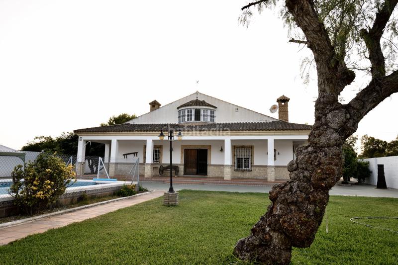 Foto edfb02f6-3ad7-4f0b-b576-6c4fa662aef8. Chalet mit parking pool in Cuatro Pinos - El Carmen Puerto de Santa María (El)