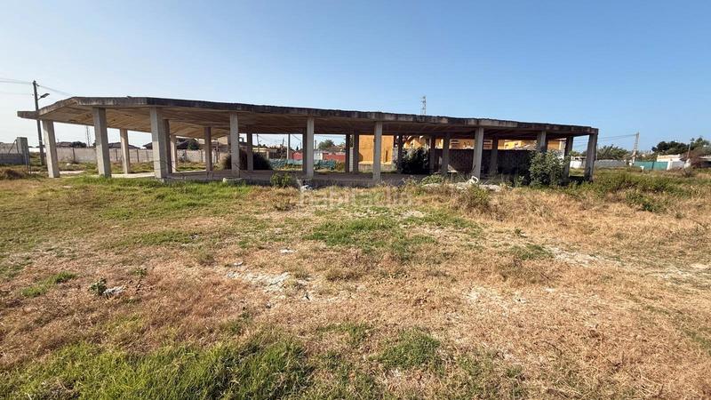 Foto a50eeb59-8352-4e0f-8e7b-c82ce62a9c0e. Fondo rustico in calle feria 29 in Carretera de Sanlúcar - Sudamérica Puerto de Santa María (El)