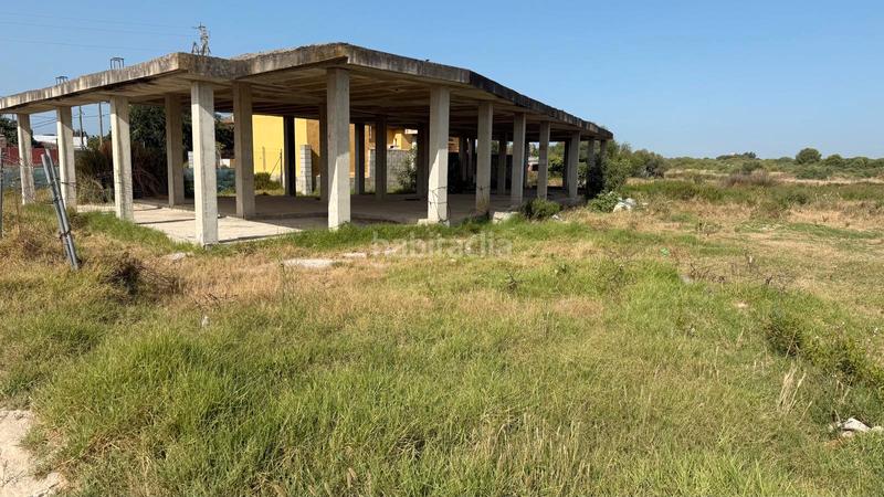 Foto abfb8ebe-00fe-4a0d-bc00-83aa701ac92c. Fondo rustico in calle feria 29 in Carretera de Sanlúcar - Sudamérica Puerto de Santa María (El)