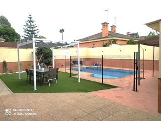 Rent Chalet in Cuatro Pinos - El Carmen. Chalet  independiente con  piscina ideal para familias