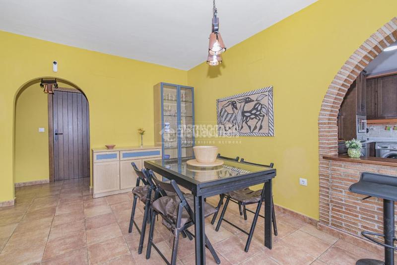 Foto 3caf9f9d-298a-42d7-b303-b1e627b6f2b8. Casa  en venta en otura en Villa de Otura