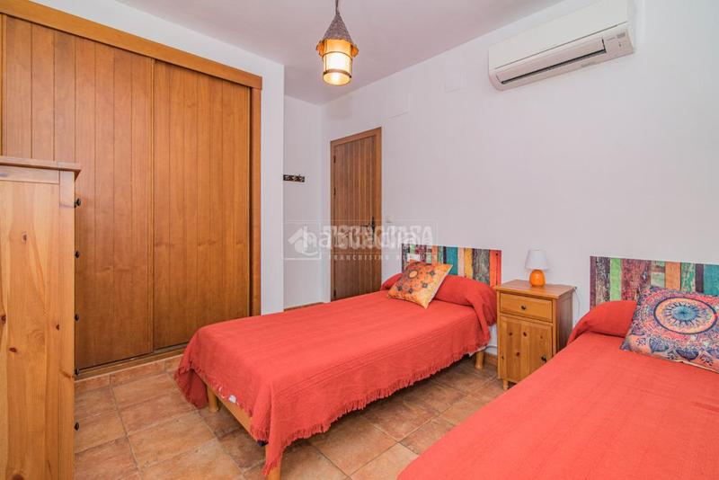 Foto 4197e283-92e4-4e6f-90fd-5e541d425c90. Casa  en venta en otura en Villa de Otura