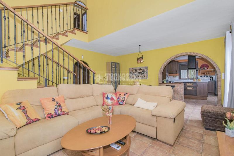 Foto 984fc7c4-1737-4f02-9d3e-bbbac0d13c9f. Casa  en venta en otura en Villa de Otura