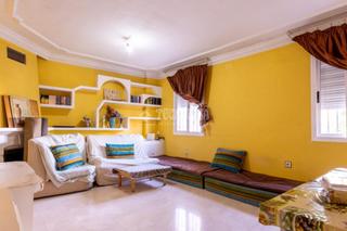Casa aparellada en Ayuntamiento. Casa en venta en alhendn