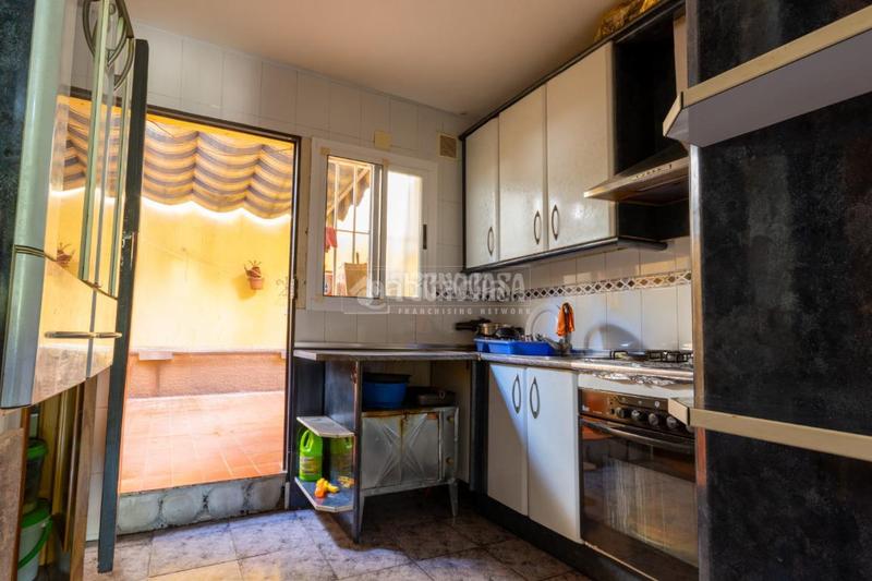 Foto 498a76fc-f02f-4646-9871-a377014ee12d. Casa pareada casa en venta en Ayuntamiento Alhendín