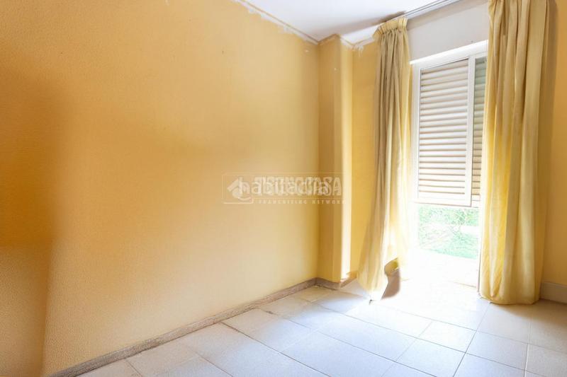 Foto c3ff30a5-6870-4182-b3d2-bca62cf7fd28. Casa pareada casa en venta en Ayuntamiento Alhendín
