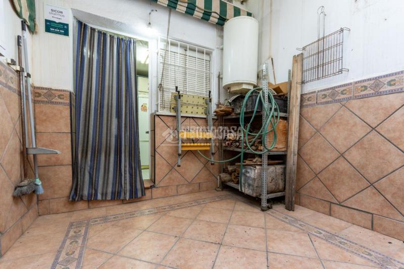 Foto 0feb5d00-5c0c-4c18-9c9d-302fb8ffd5e4. Casa pareada casa en venta en Polideportivo Alhendín