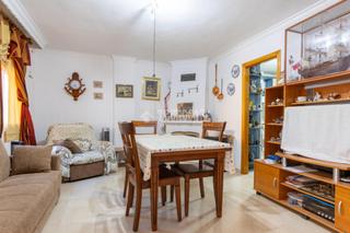 Casa pareada en Polideportivo. Casa en venta en alhendín