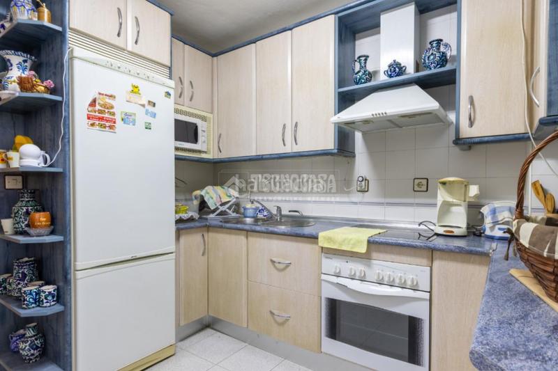 Foto d400012b-16ea-4cd2-a4c9-8a51dcf33f1b. Casa pareada casa en venta en Polideportivo Alhendín