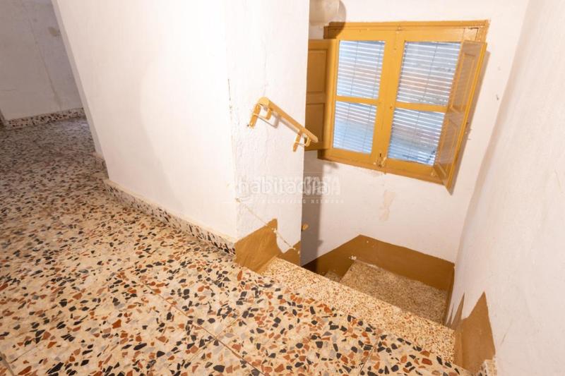 Foto c7f660f7-e9e3-4b22-b9a1-cc6b8fe0b8e5. Casa pareada casa en venta en Ayuntamiento Alhendín