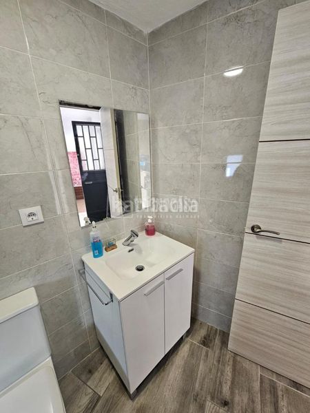 Foto 03b01e31-49bf-41f9-b214-b53b4888fa10. Casa aparellada a Jayena