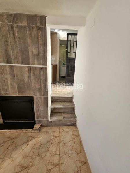 Foto bf7fdc00-f169-4321-874b-daae6eb1ffb9. Casa aparellada a Jayena