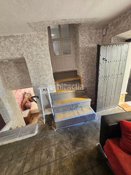 Foto faf6d9cb-adb7-4495-b0c6-9e7f4c6df6d2. Casa aparellada a Jayena