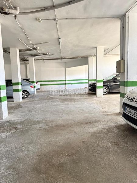 Foto 5edb98a4-a0f8-436c-8560-a91a7fb77603. Aparcament cotxe a Ayuntamiento Alhendín