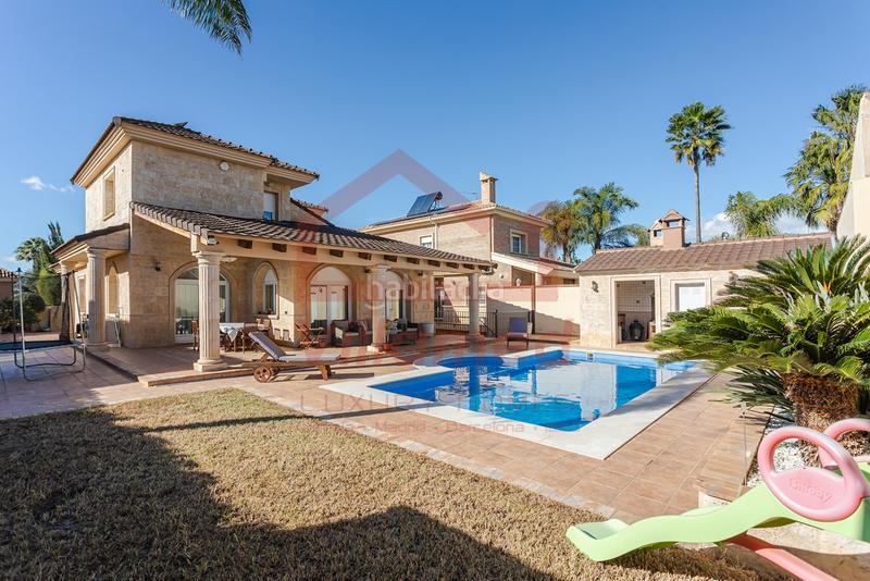 Foto 1409338e-a78f-4d4f-84a5-c893b9eedea7. Rent chalet with heating parking pool in El Carme-Sant Agustí-Bonavista Eliana (l´)