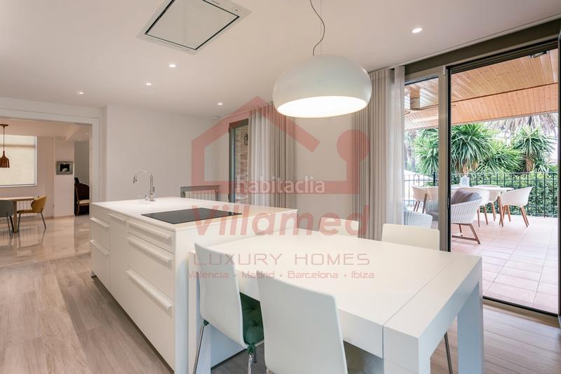 Foto 5de3d881-8737-4277-bdae-a459217cddfa. Xalet amb xemeneia calefacció aparcament piscina a Eliana (l´)