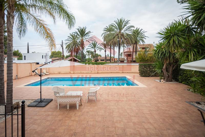 Foto a4eee970-a0ca-4523-9304-b79629f1b7b7. Xalet amb xemeneia calefacció aparcament piscina a Eliana (l´)