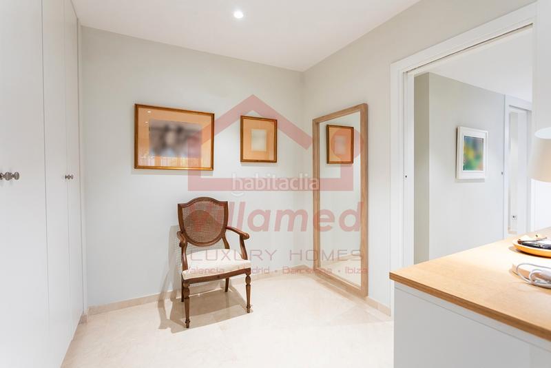 Foto c1b2ebc9-ba93-4bb2-b3b3-243df455d2b3. Xalet amb xemeneia calefacció aparcament piscina a Eliana (l´)