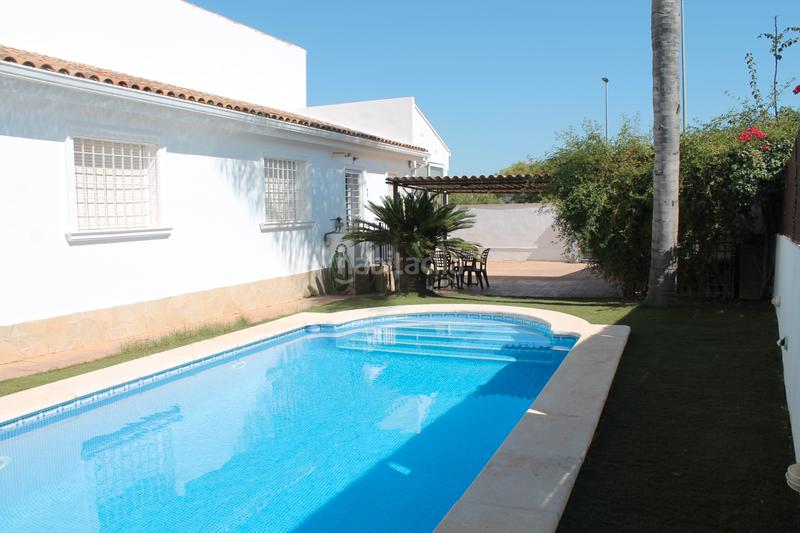 Foto 1f5bc179-9e2c-410b-b2e7-88c84bd127ab. Chalet in calle molino 4 in Pueblo Eliana (l´)