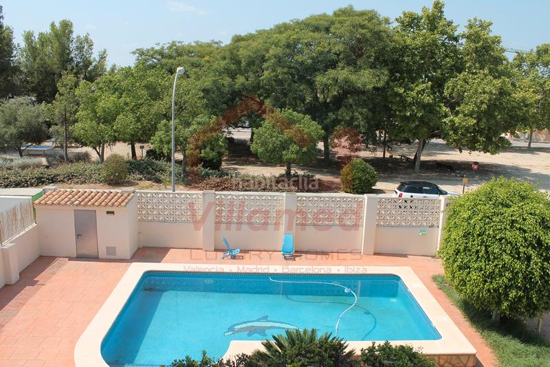 Foto 37f913be-ffbd-4b8b-a64e-50975ecd5b9f. Xalet a carrer les taules 24 a El Carme-Sant Agustí-Bonavista Eliana (l´)