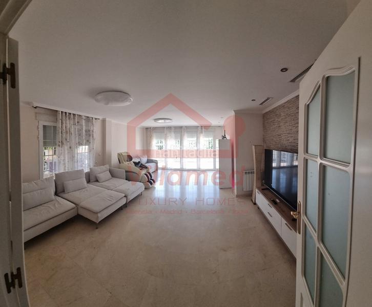 Foto 51ef391b-bc9b-4dd2-8969-932c9b3f10e0. Xalet a carrer les taules 24 a El Carme-Sant Agustí-Bonavista Eliana (l´)