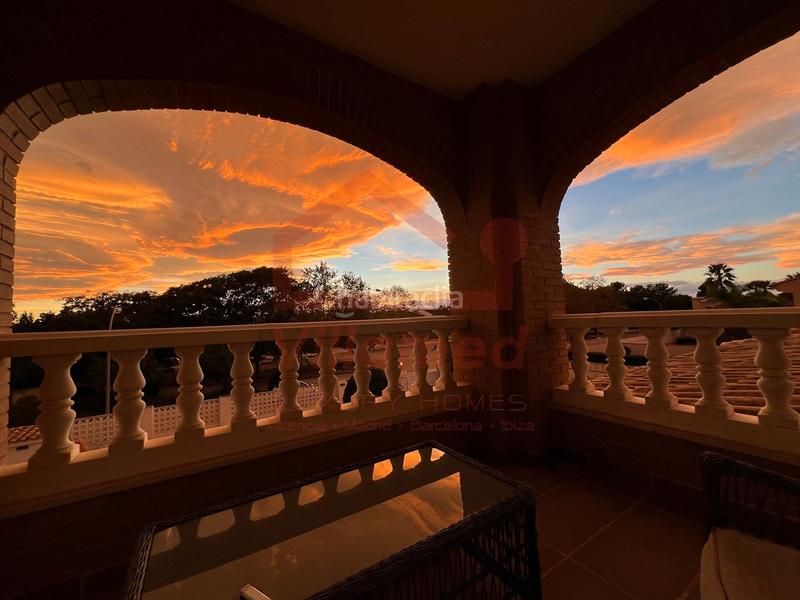 Foto c878c51f-75bd-4bf9-8b37-74bc12a6702d. Xalet a carrer les taules 24 a El Carme-Sant Agustí-Bonavista Eliana (l´)