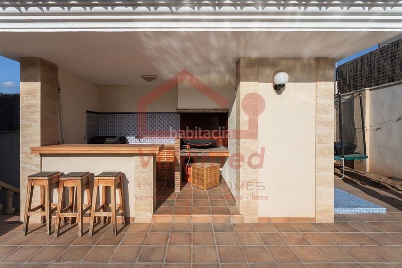 Foto b1f92fe3-3c79-4582-8419-f1dcb81cb95e. Chalet en Riba - roja de Túria