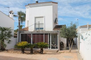 Chalet in Calle proyecto 1 maravisa 1. Chalet independiente en maravisa