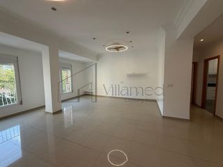 Rent Flat in La Petxina. Piso junto al cauce del río turia