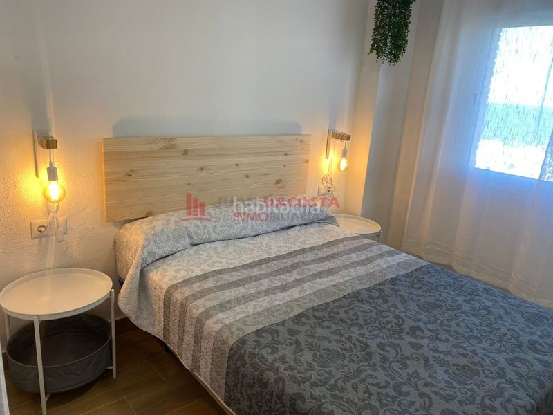 Foto 0fd6ff3a-dacb-4a7e-be24-f68131f469e3. Lloguer apartament amb aparcament a La Antilla