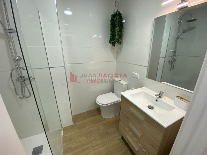 Foto 5a46e121-4a85-49ad-9e7a-e48b9c1410b9. Lloguer apartament amb aparcament a La Antilla