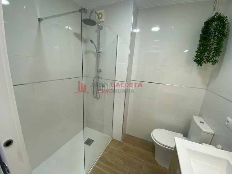 Foto ba42477a-8485-4400-bf27-fdaa7d383fb6. Lloguer apartament amb aparcament a La Antilla
