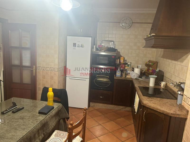 Foto b78814c4-3f43-4011-bfd4-4560dc1ee045. Casa con parcheggio in Lepe