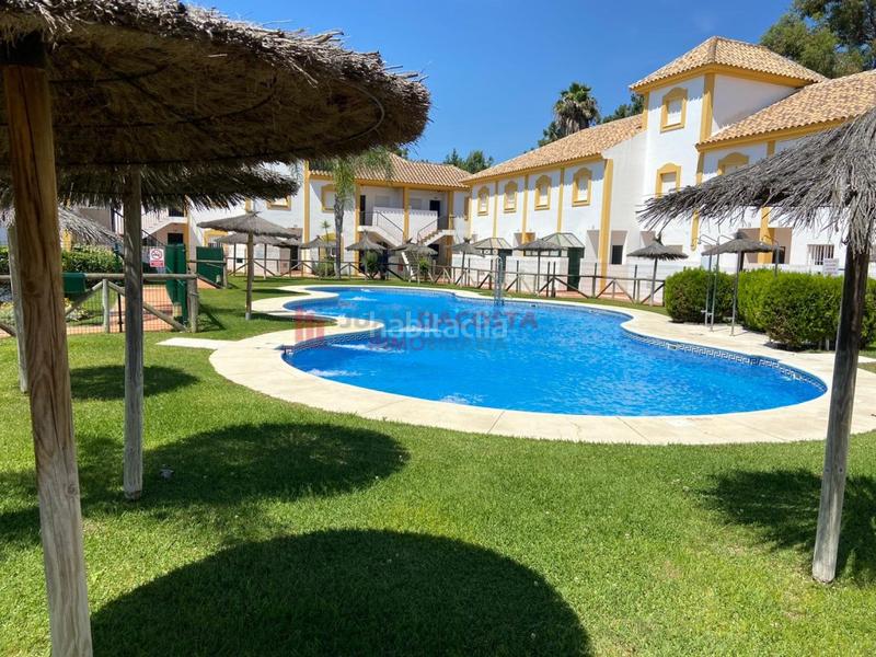 Foto fd7a6600-1827-4b96-8b57-8f7059aeea99. Lloguer casa adossada a Islantilla golf Islantilla