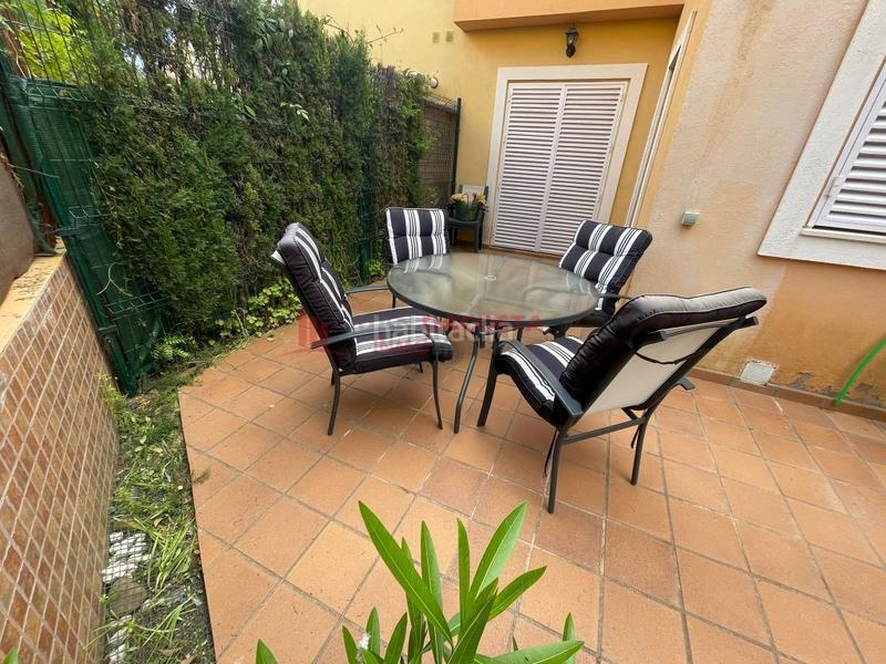 Foto 26d7eafd-25e9-428e-9fe1-36e4cc34cb98. Location maison jumelée dans Islantilla golf Islantilla