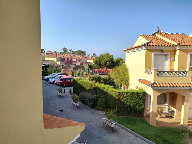 Foto 776418c0-8a80-4f97-b70b-b79593f79bfb. Rent semi detached house in Islantilla golf Islantilla