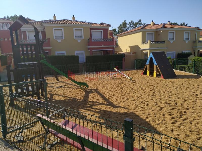 Foto f637cee8-75c2-4903-99f9-c0acd6f2003a. Rent semi detached house in Islantilla golf Islantilla